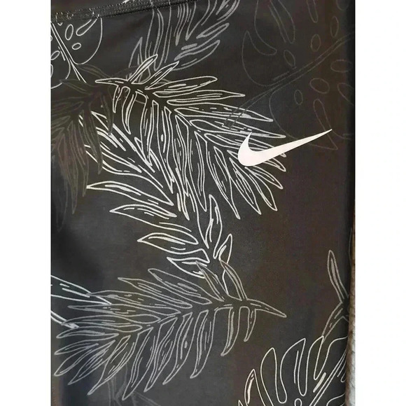 NIKE Women's Dri-Fit Mid-Rise 7/8 Leggings Black with Palm/Leaf Pattern - XL‎ - Picture 4 of 8